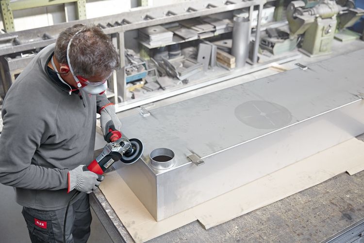 pics/Flex 2017/Winkelschleifer/406.546/flex-406546-grinder-application.jpg